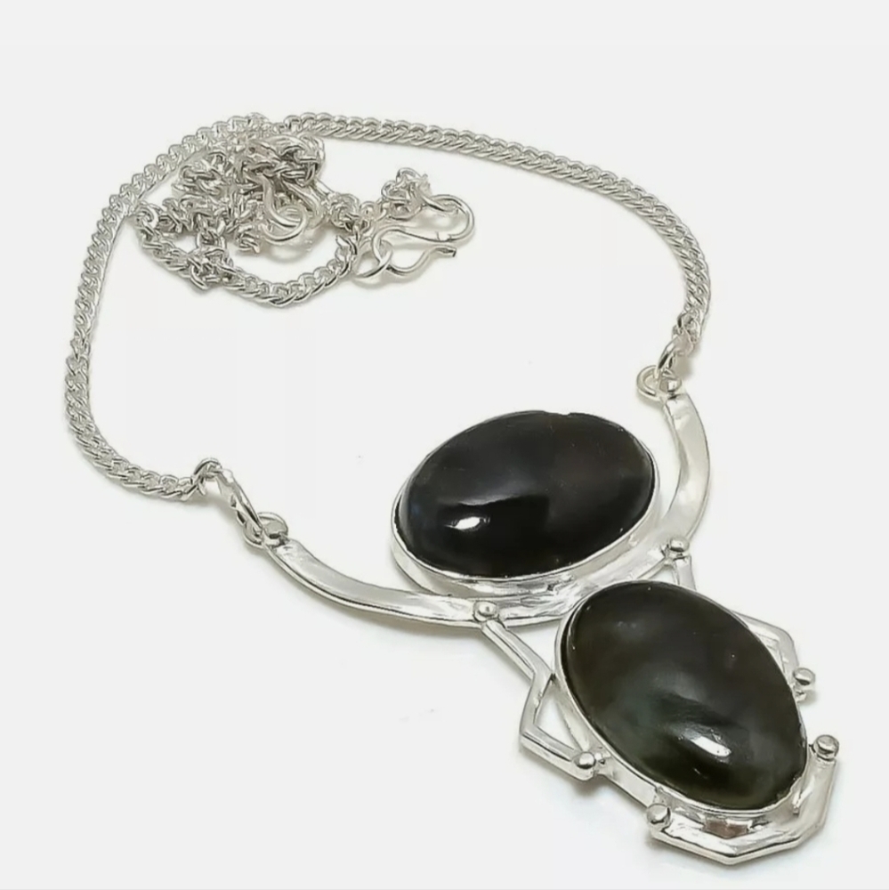 New Unique Labradorite Silver Necklace.